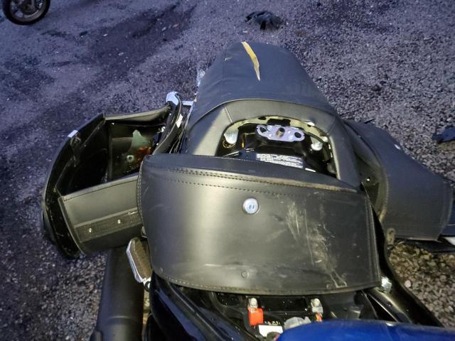 2022 SUZUKI VZR1800 JS1VY53A0N7100284