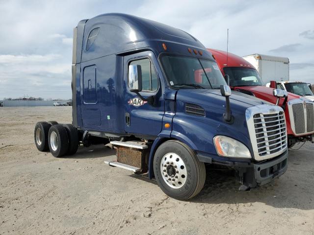 Lot #2327352140 2015 FREIGHTLINER CASCADIA 1 salvage car