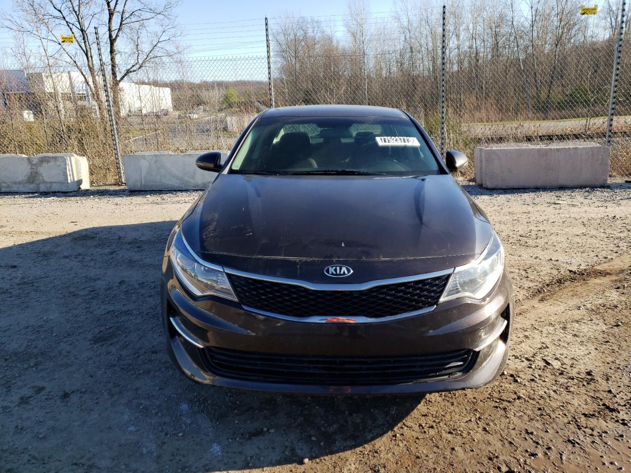 2018 Kia Optima Lx vin: KNAGT4L32J5235455