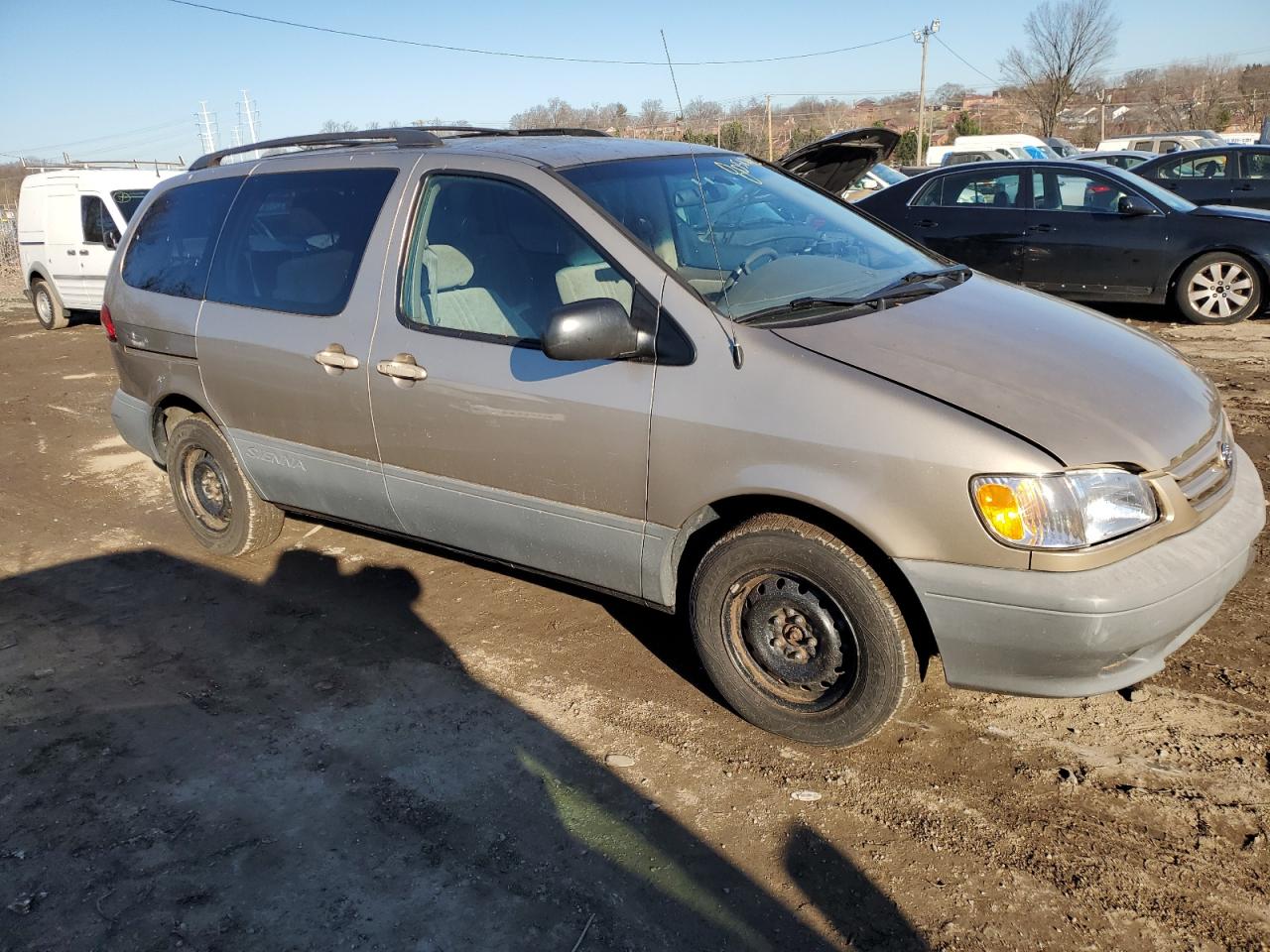 4t3zf13c31u375458 4T3ZF13C31U375458 2001 Toyota Sienna Le