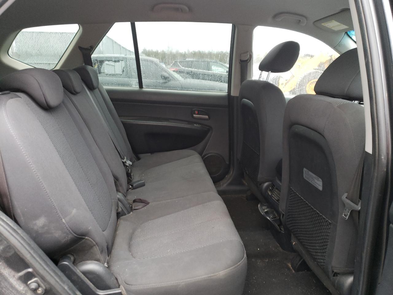 KNAFG525X87217373 2008 Kia Rondo Base