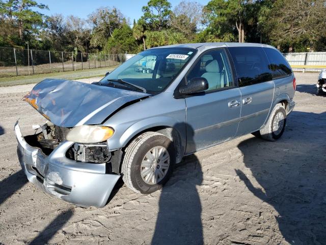 2005 Chrysler Town & Country 