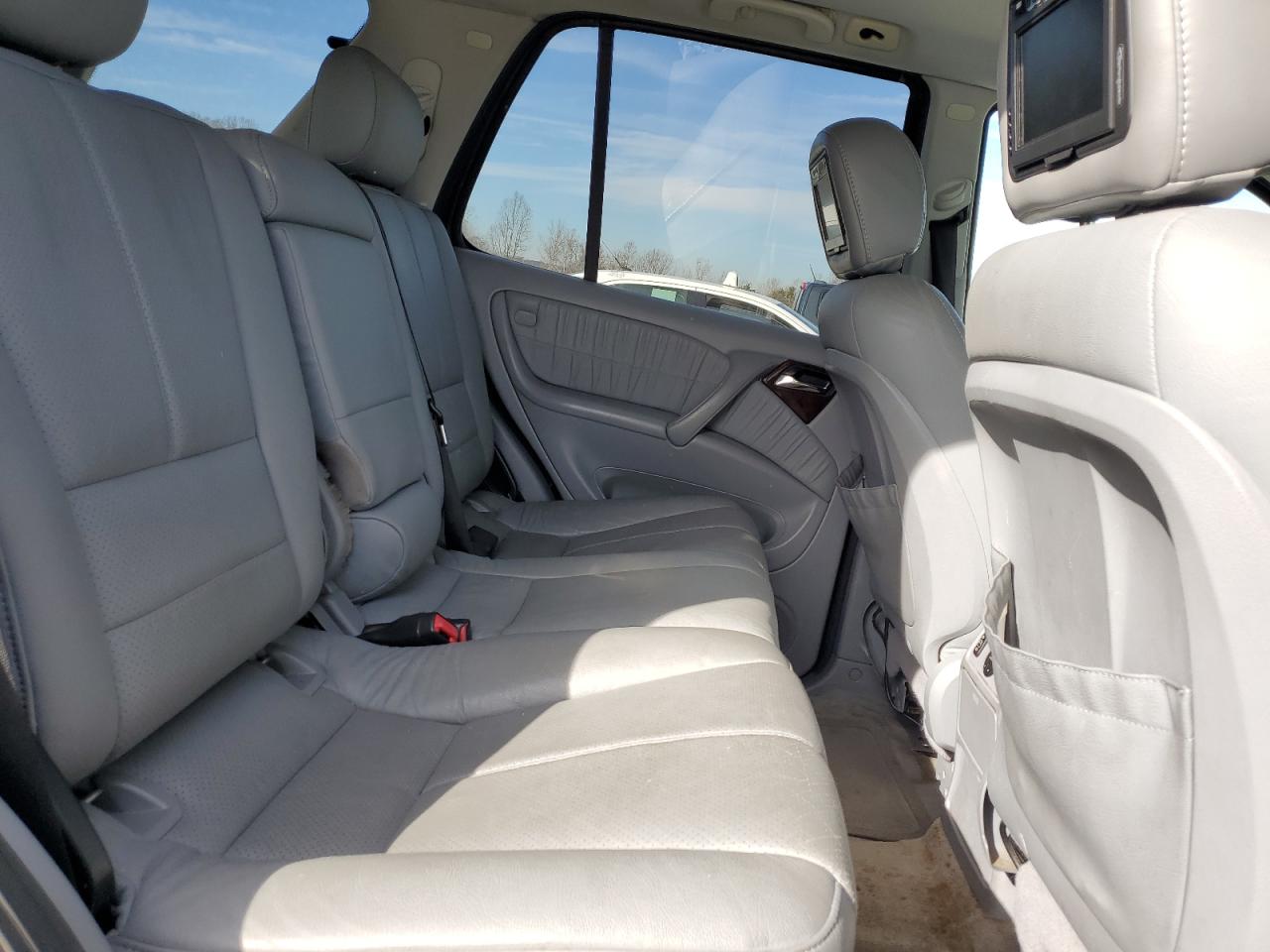 4jgab54e02a354286 4JGAB54E02A354286 2002 Mercedes-Benz Ml 320