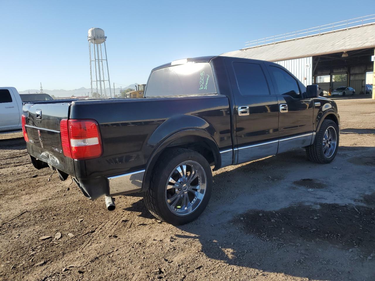 5LTPW16546FJ03916 2006 Lincoln Mark Lt