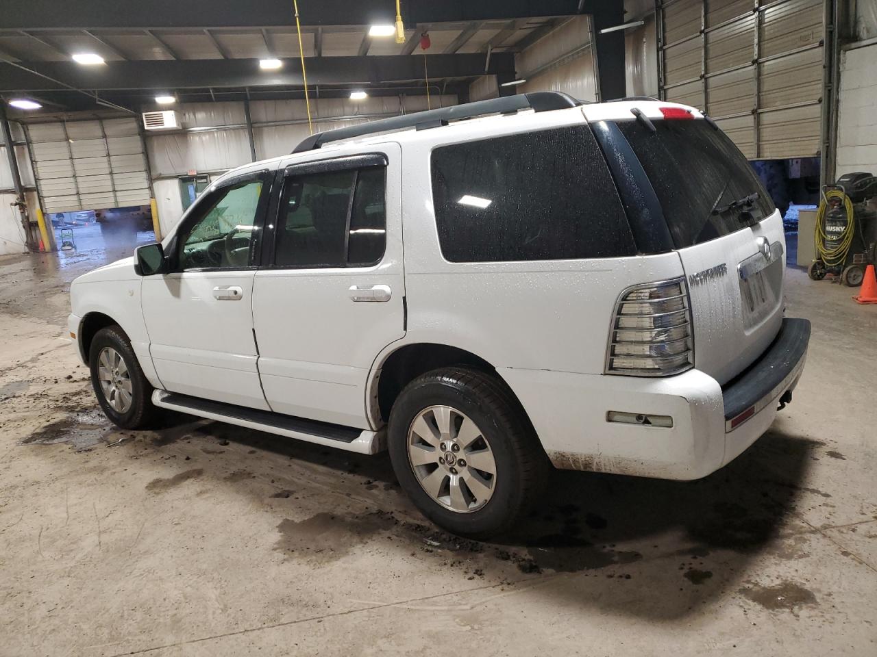 4M2EU47E46UJ11102 2006 Mercury Mountaineer Luxury