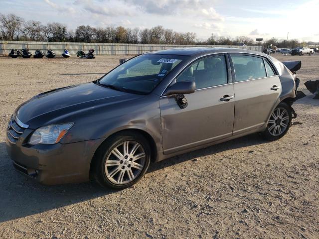 2005 Toyota Avalon XL