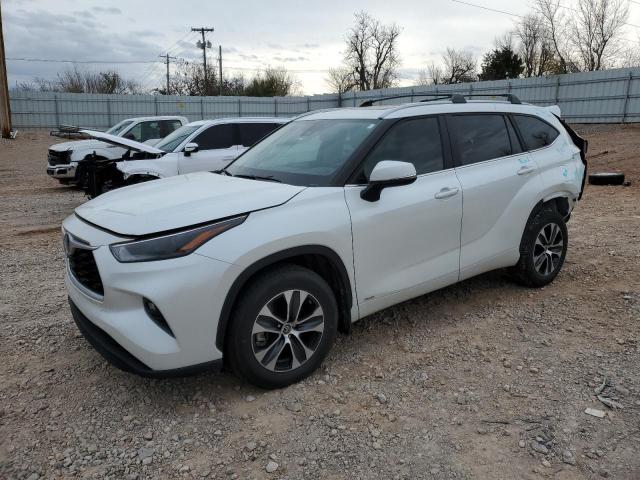 2023 Toyota Highlander Hybrid XLE