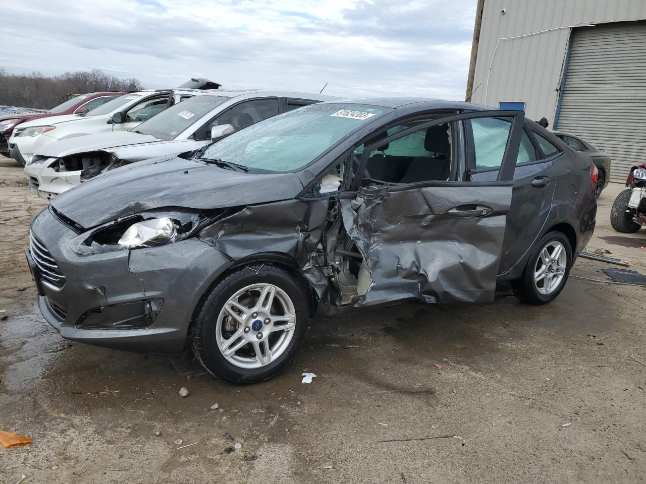 2018 Ford Fiesta Se vin: 3FADP4BJ5JM108483