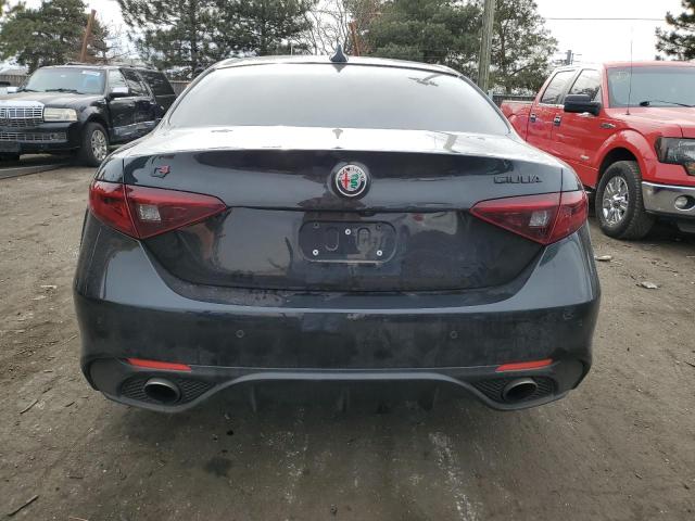 ZARFAEEN8J7572201 | 2018 ALFA ROMEO GIULIA TI