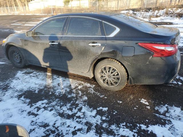 2017 Nissan Altima - Image 2