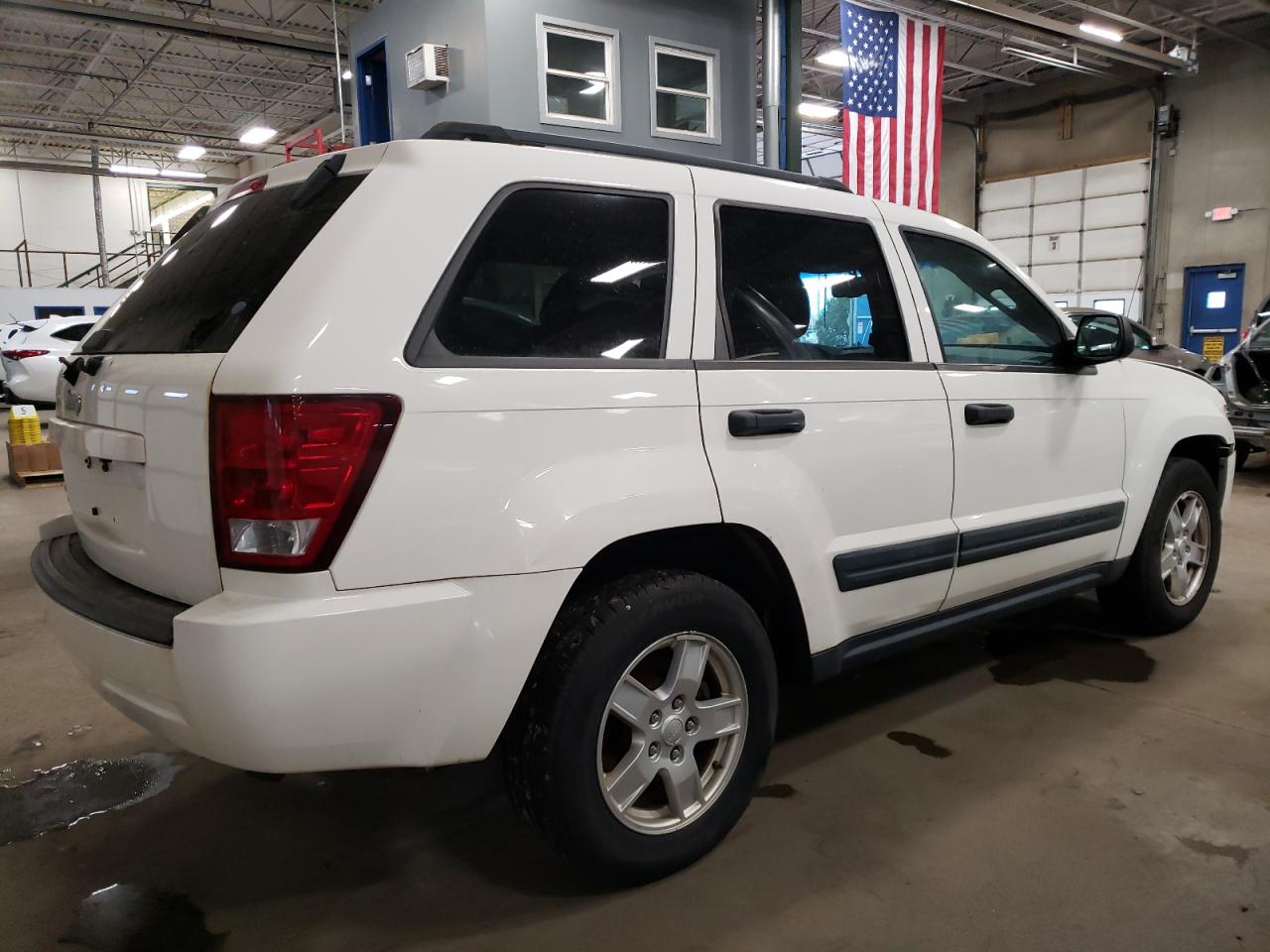1j4gr48k86c316605 1J4GR48K86C316605 2006 Jeep Grand Cherokee Laredo