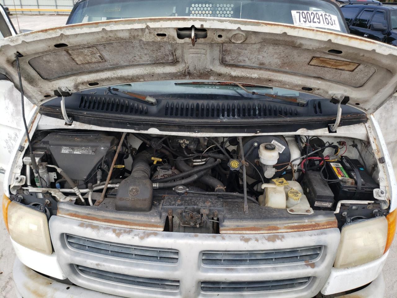 2B7JB21Y8WK155241 1998 Dodge Ram Van B2500
