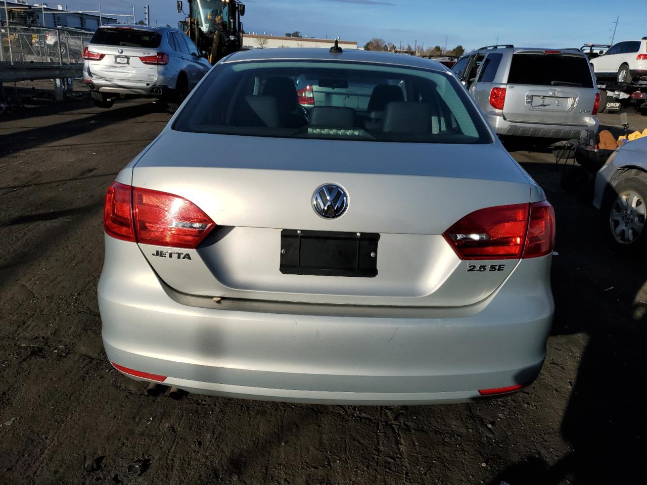 3VWDZ7AJ6BM366260 2011 Volkswagen Jetta Se