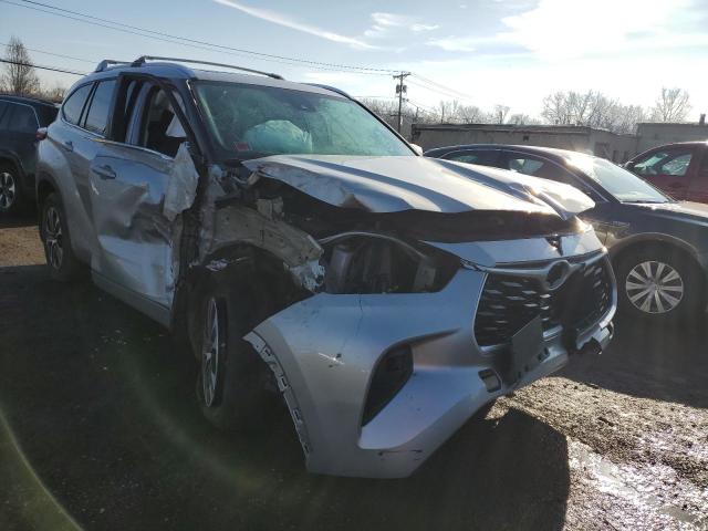 VIN 5TDGZRBH7MS557762 2021 Toyota Highlander, Xle no.4