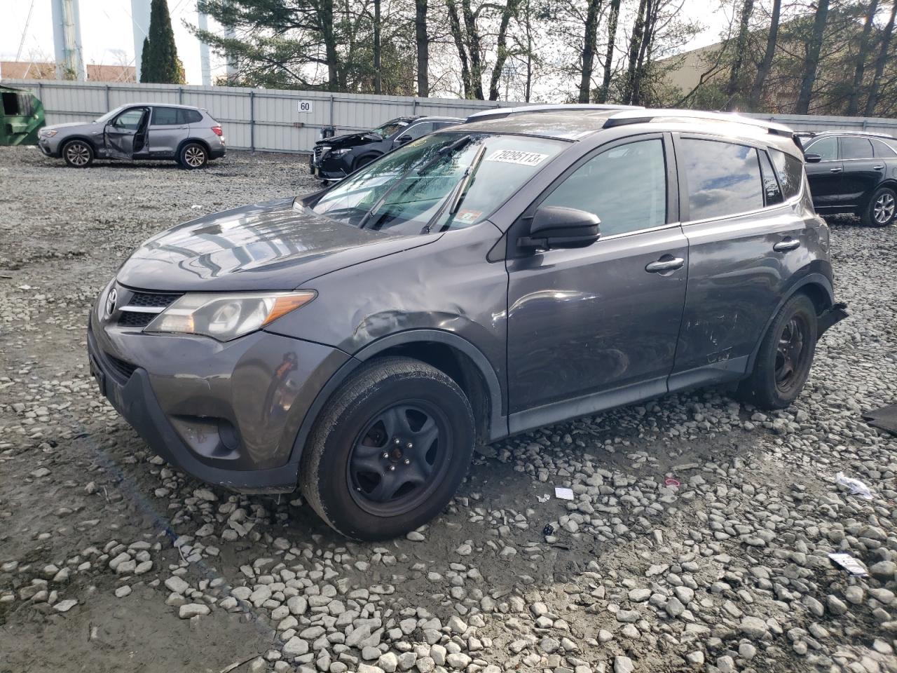 2015 Toyota Rav4 Le vin: 2T3BFREV2FW288995