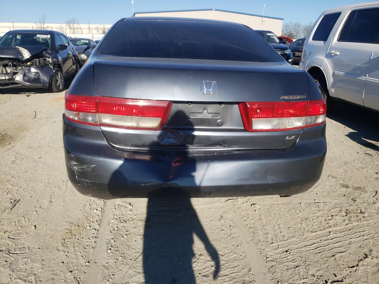 1HGCM553X4A137966 2004 Honda Accord Lx 1HGCM553X4A137966 2004 Honda Accord Lx