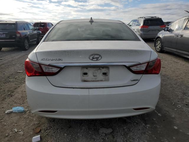 5NPEC4AC1BH127052 | 2011 Hyundai sonata se