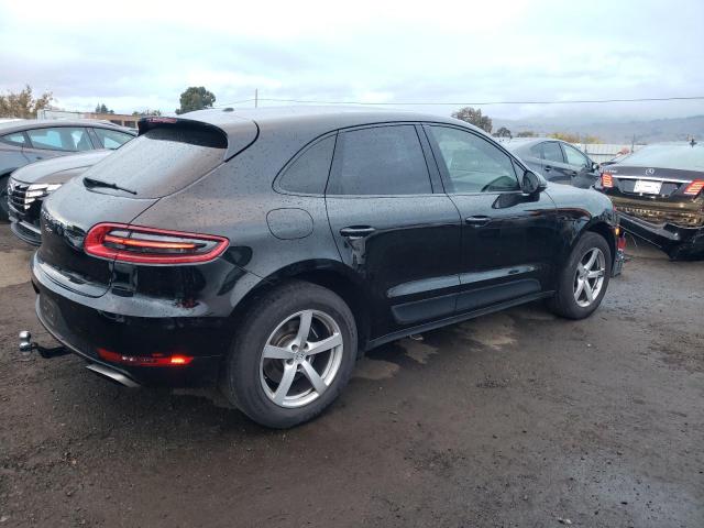 VIN WP1AA2A58JLB13023 2018 Porsche Macan no.3