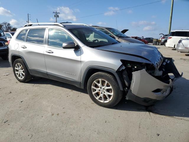 1C4PJMCS3GW105008 | 2016 Jeep cherokee latitude