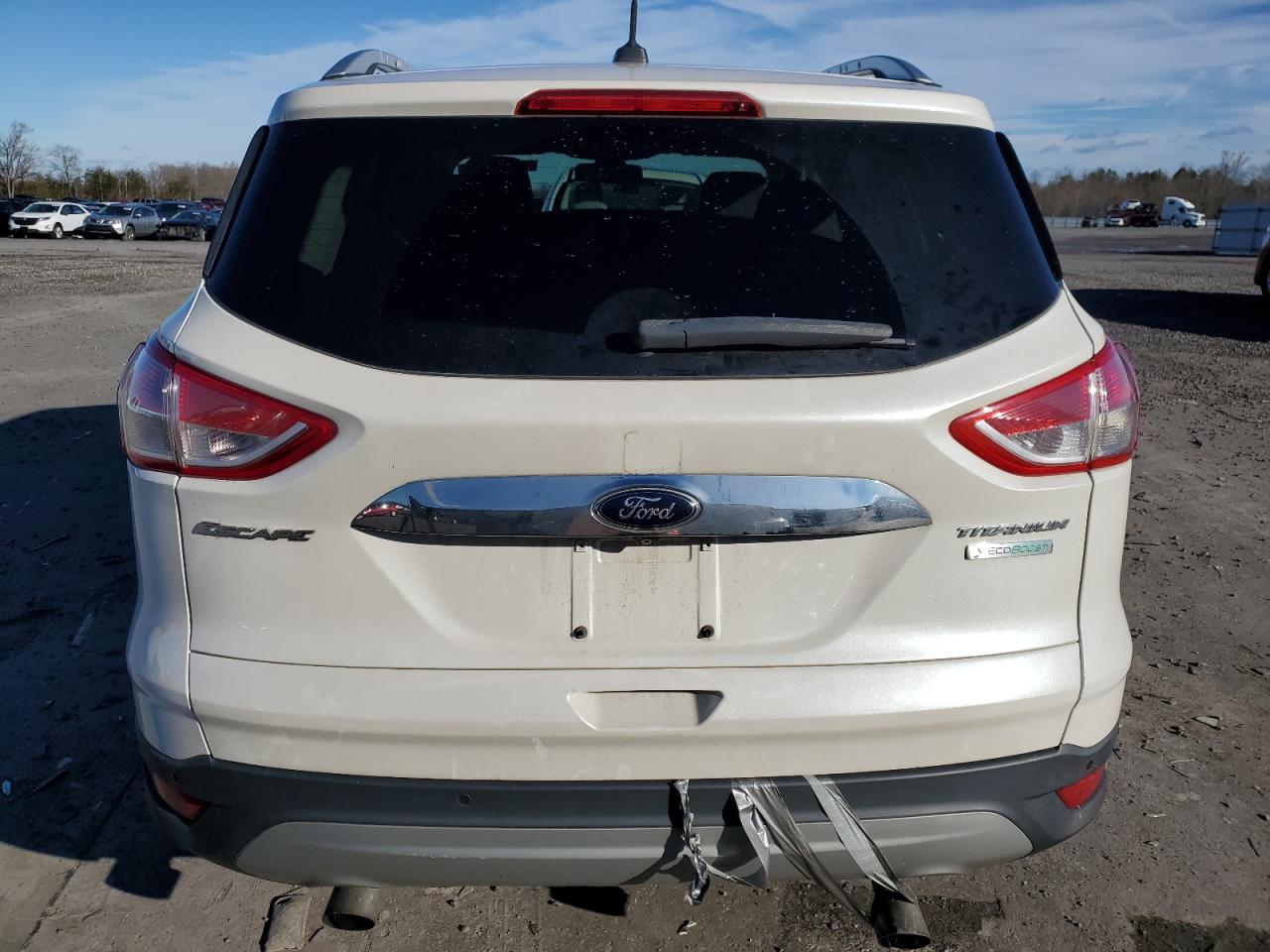 1FMCU0JX7EUA22408 2014 Ford Escape Titanium