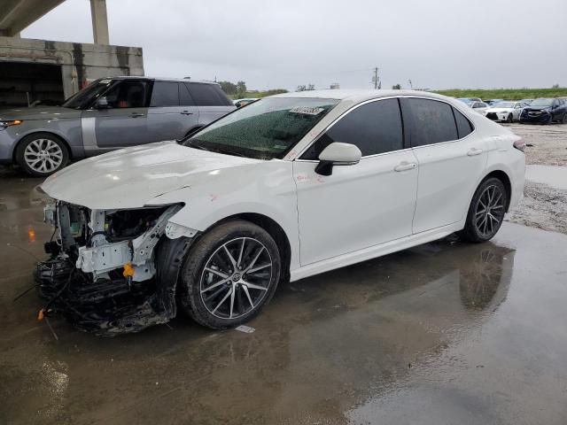 2023 Toyota Camry SE Nightshade