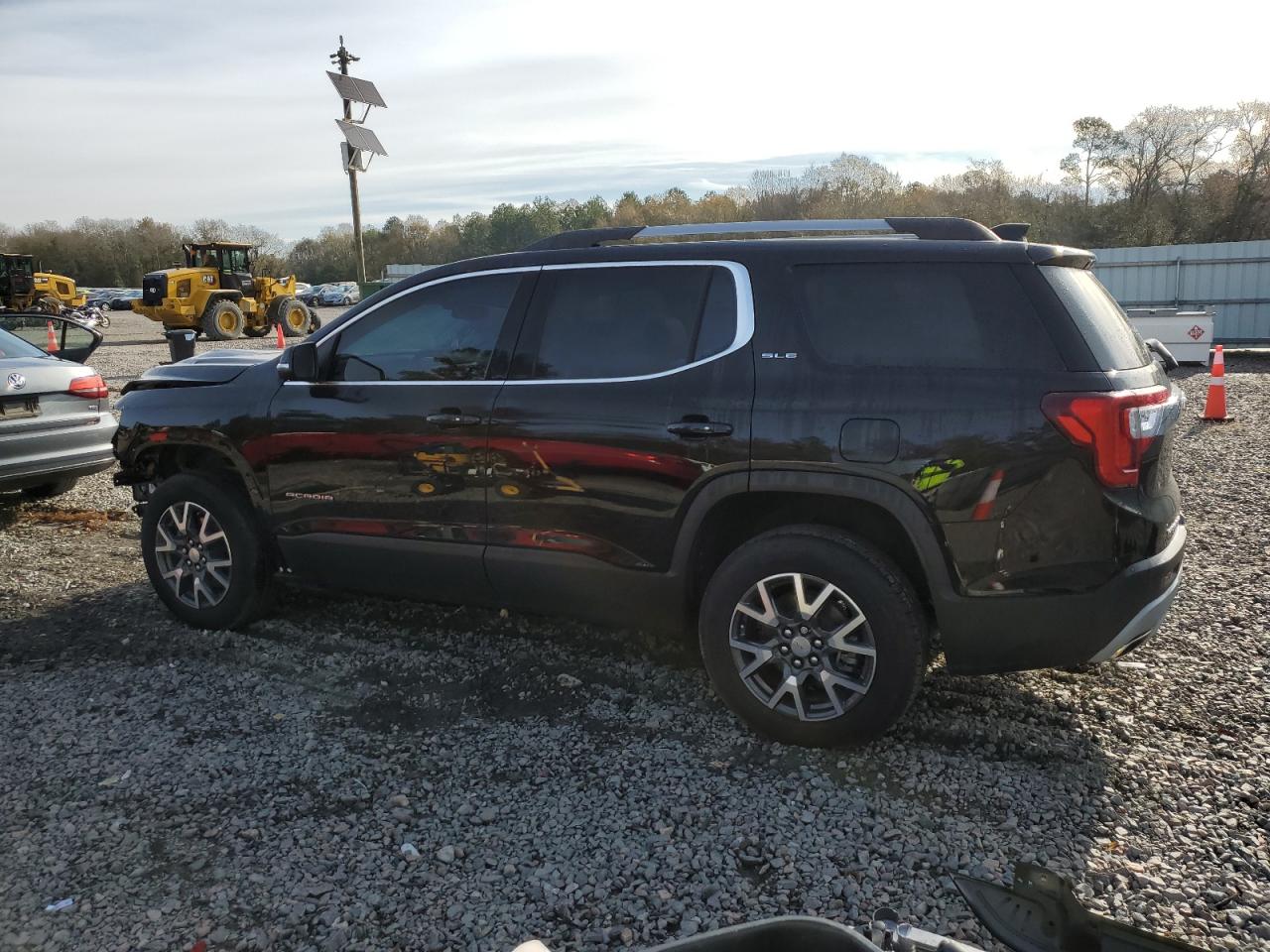 2023 GMC ACADIA SLE 2.0L  4(VIN: 1GKKNKL43PZ165992