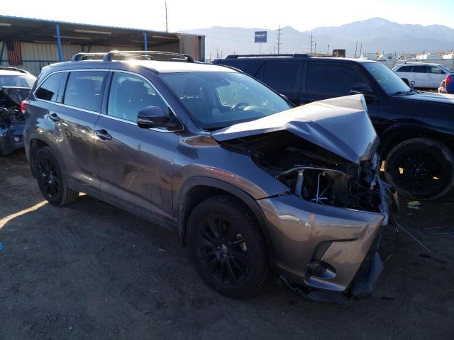 VIN 5TDJZRFH7KS574655 2019 Toyota Highlander, SE no.4