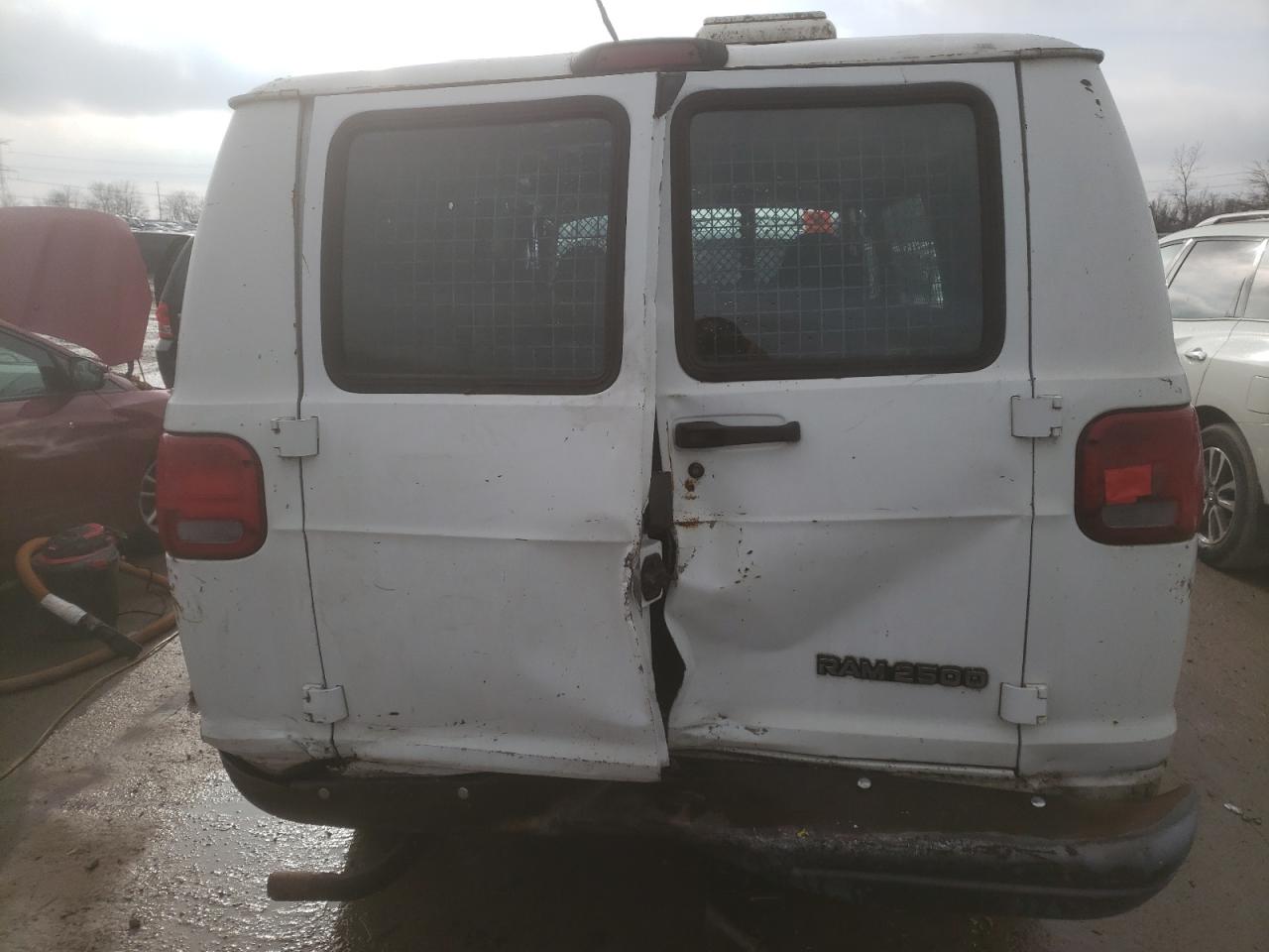 2B7HB21X8TK116537 1996 Dodge Ram Van B2500