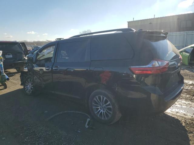 5TDYZ3DCXJS933742 | 2018 TOYOTA SIENNA XLE