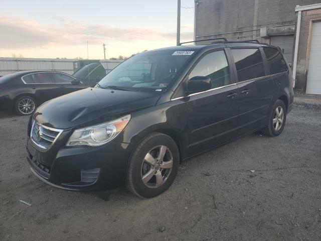 2011 Volkswagen Routan SE