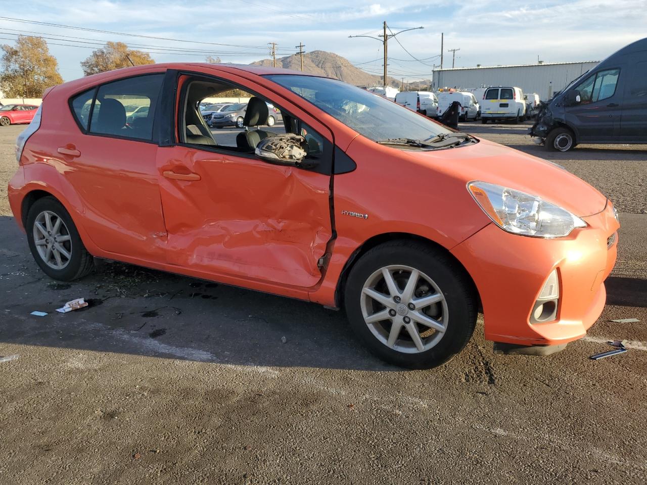 jtdkdtb33e1078909 JTDKDTB33E1078909 2014 Toyota Prius C