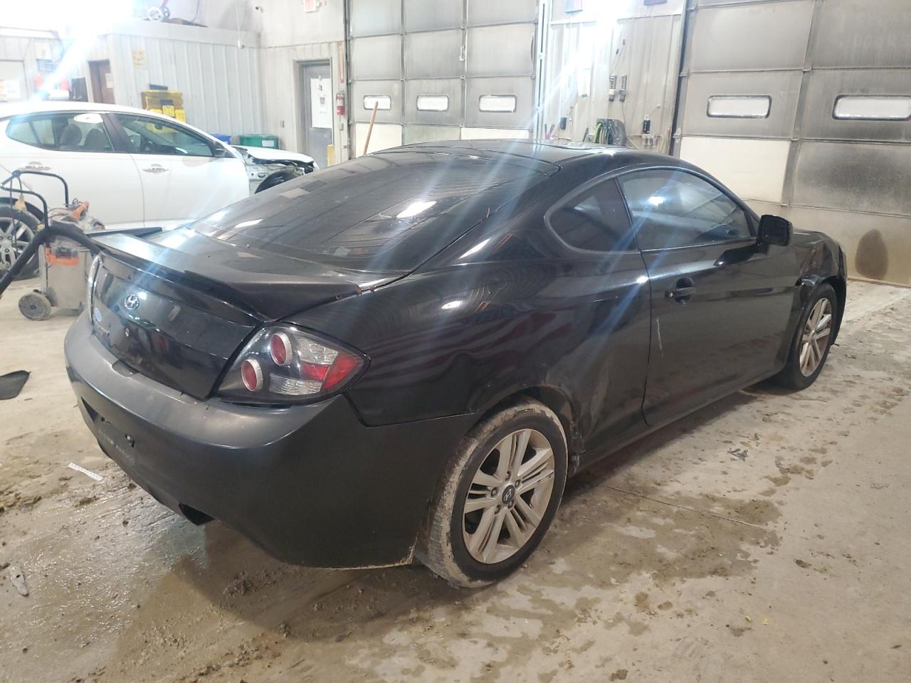 KMHHM66D28U266463 2008 Hyundai Tiburon Gs