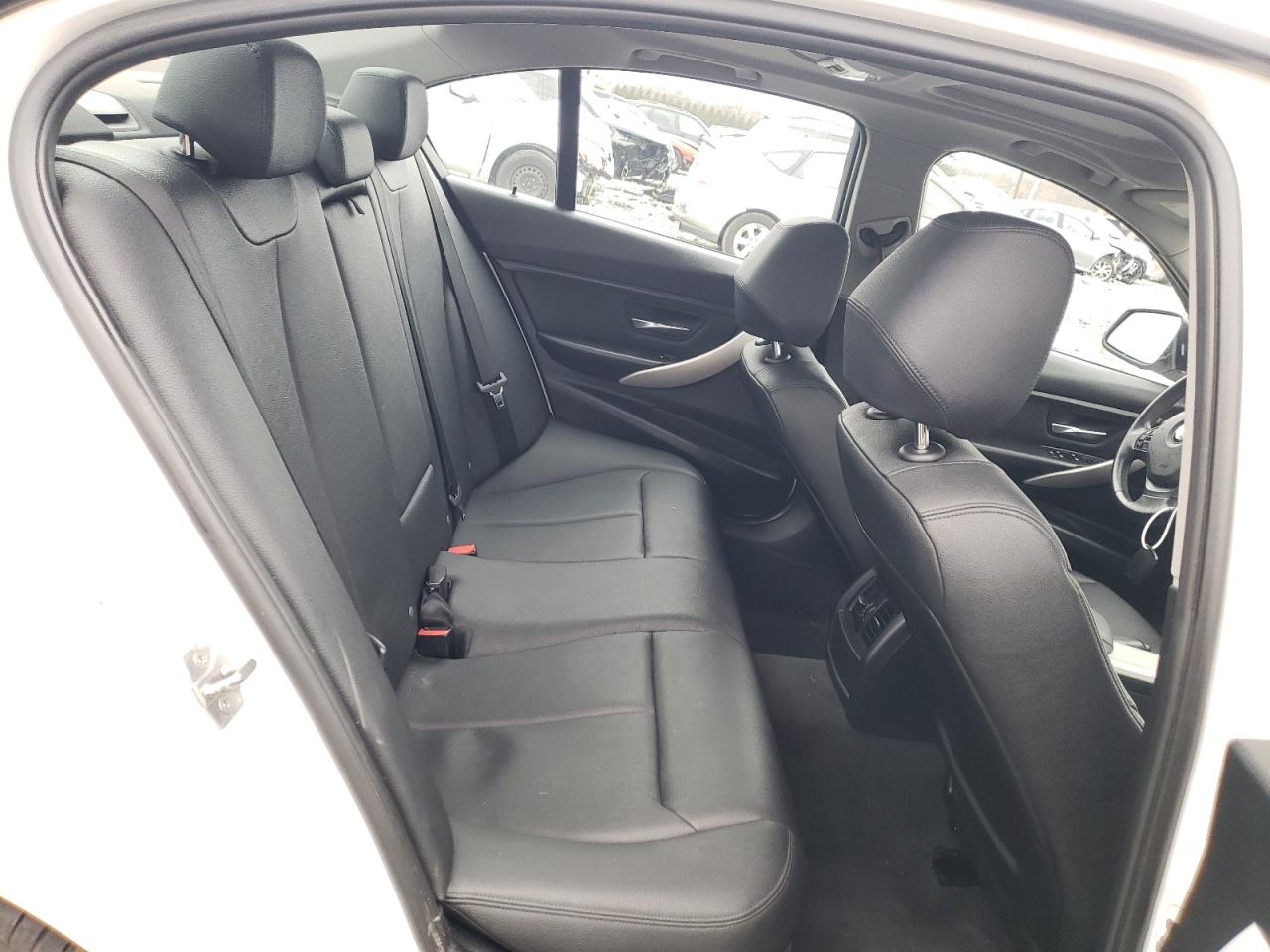 WBA3C3C56EF983233 2014 BMW 320 I xDrive