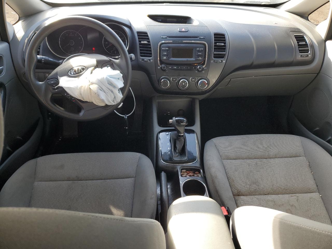 3KPFK4A70HE120844 2017 Kia Forte Lx