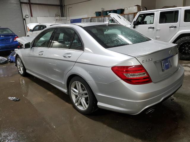 VIN WDDGF8AB7DG152551 2013 Mercedes-Benz C-Class, 3... no.2