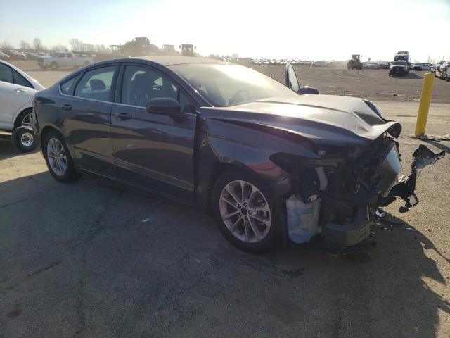 3FA6P0HD4LR248047 Ford Fusion SE 4