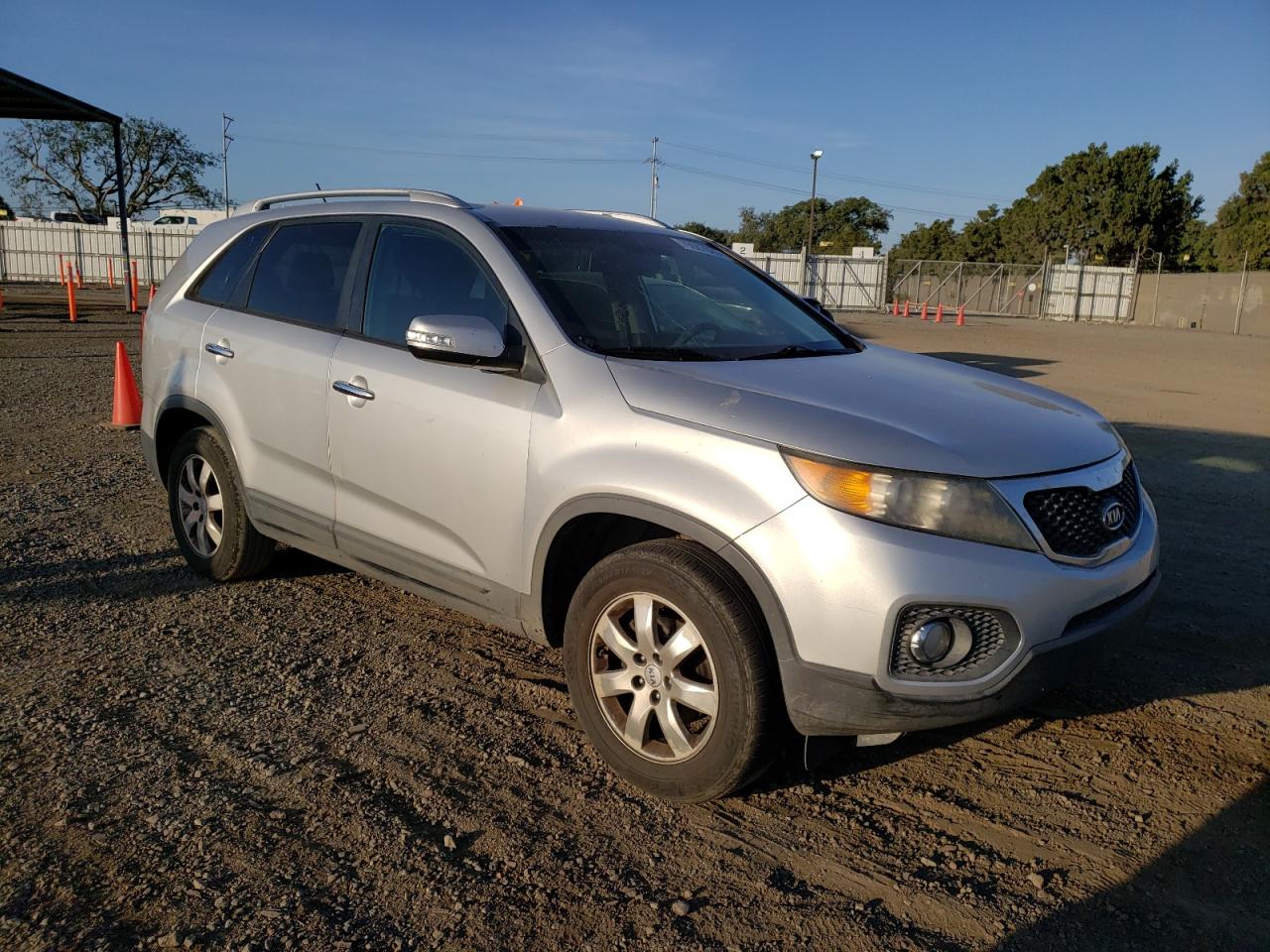 2012 Kia Sorento Base vin: 5XYKT4A61CG209661