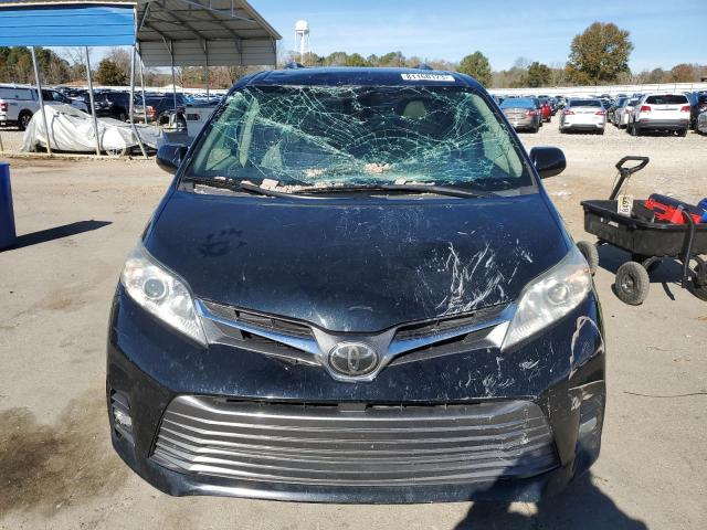 5TDYZ3DC5JS919327 | 2018 TOYOTA SIENNA XLE