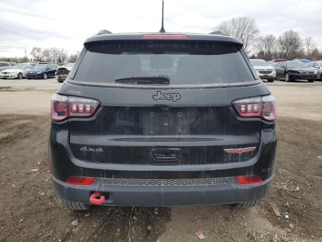 3C4NJDDB2JT135359 | 2018 JEEP COMPASS TR