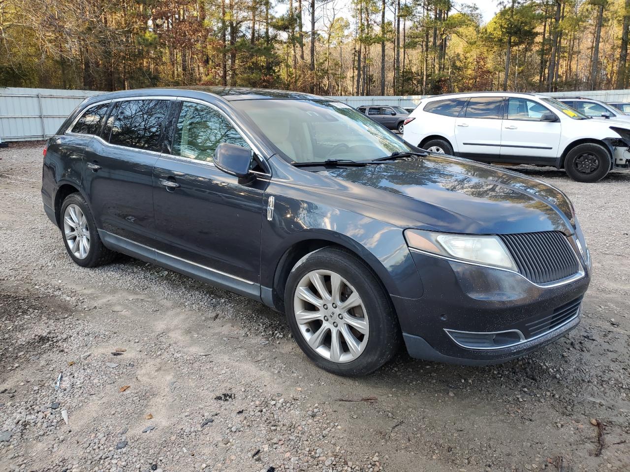 2LMHJ5AT7EBL50723 2014 Lincoln Mkt