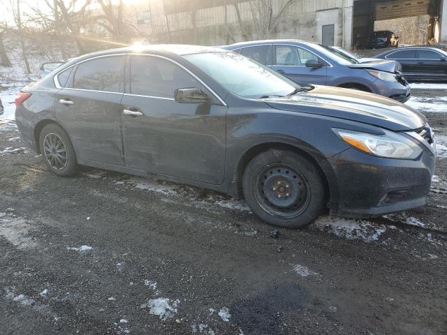 2017 Nissan Altima - Image 4