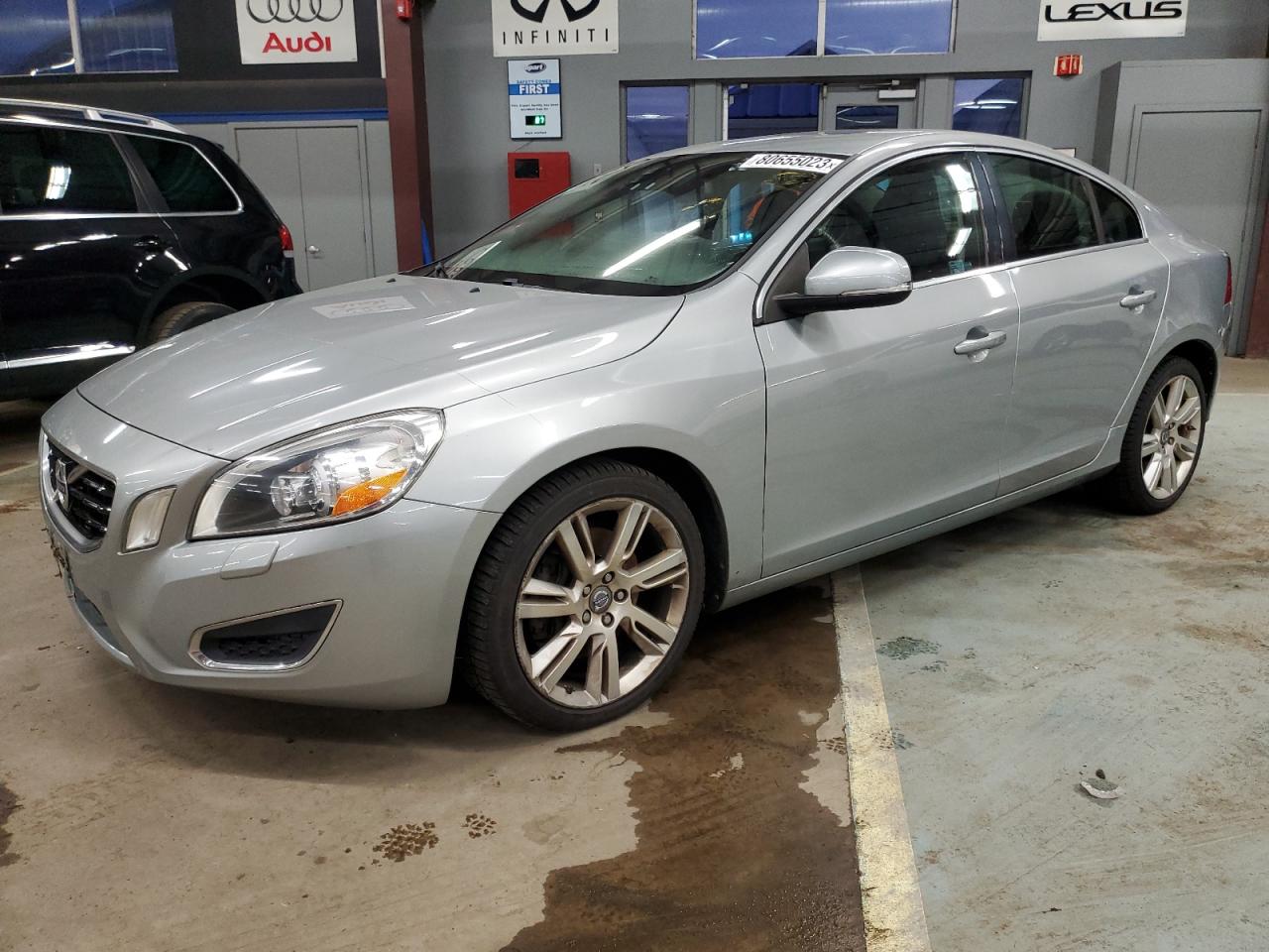 yv1902fh8b2016433 YV1902FH8B2016433 2011 Volvo S60 T6
