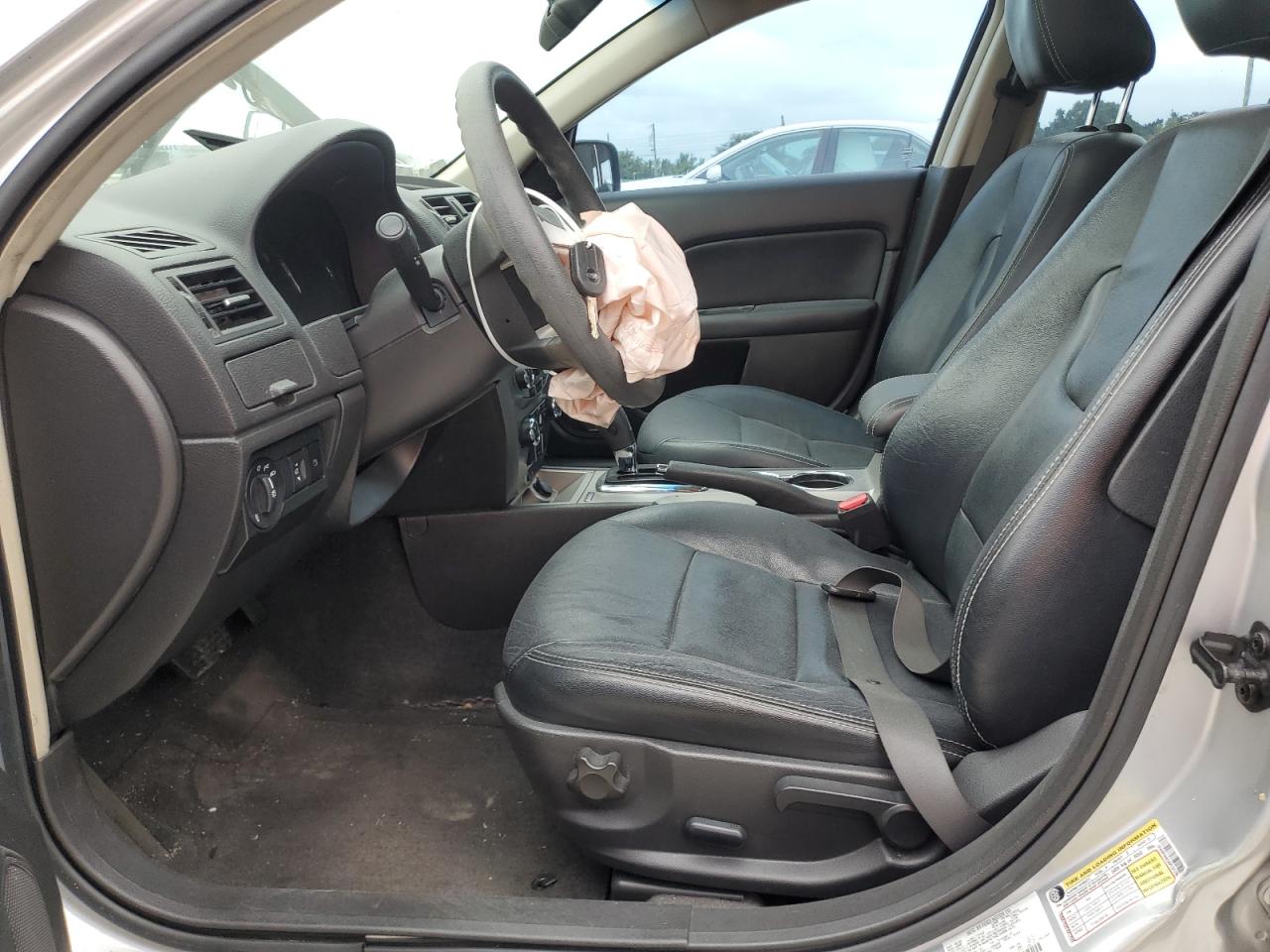 3FAHP0HA3AR201782 2010 Ford Fusion Se