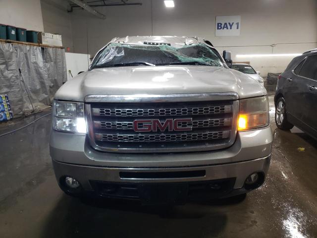 1GTHK636X9F142768 | 2009 GM c sierra k2500 slt