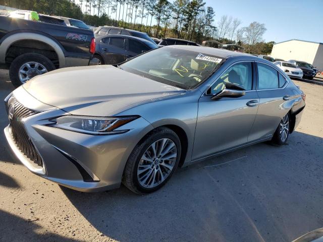 2020 Lexus ES 300h 