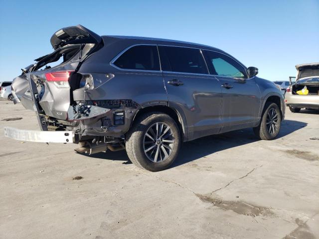 VIN 5TDKZRFH9KS568280 2019 Toyota Highlander, SE no.3