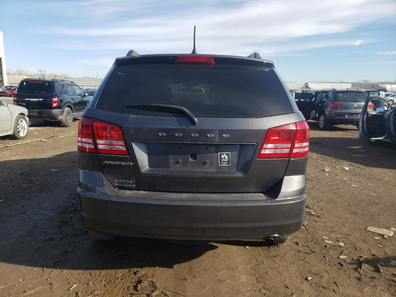 2018 Dodge Journey Se vin: 3C4PDCABXJT158404