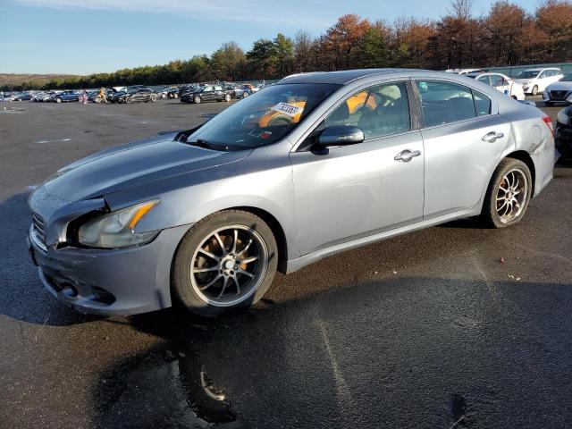 2010 Nissan Maxima S