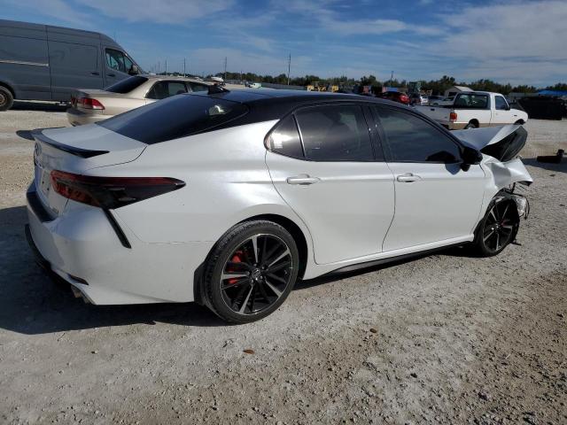 Vin: 4t1b61hk4ju010328, lot: 80249443, toyota camry xse 20183