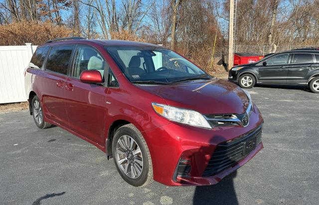 2019 Toyota Sienna LE